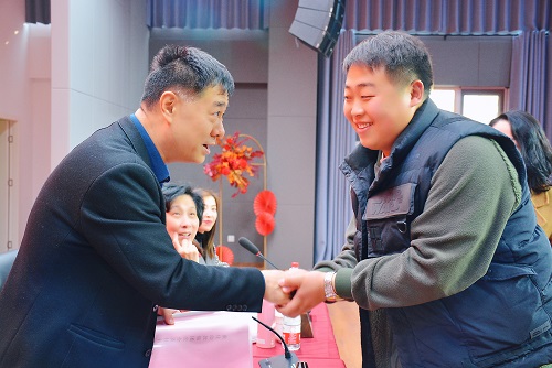 1676353536155067382.png 15.png